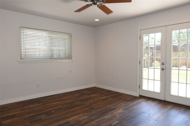 Building Photo - 10511 Eddystone Dr