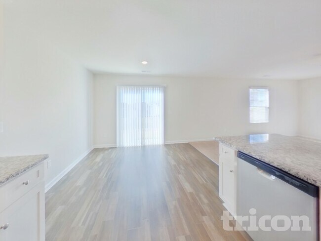 Building Photo - 4008 Reinfield Dr