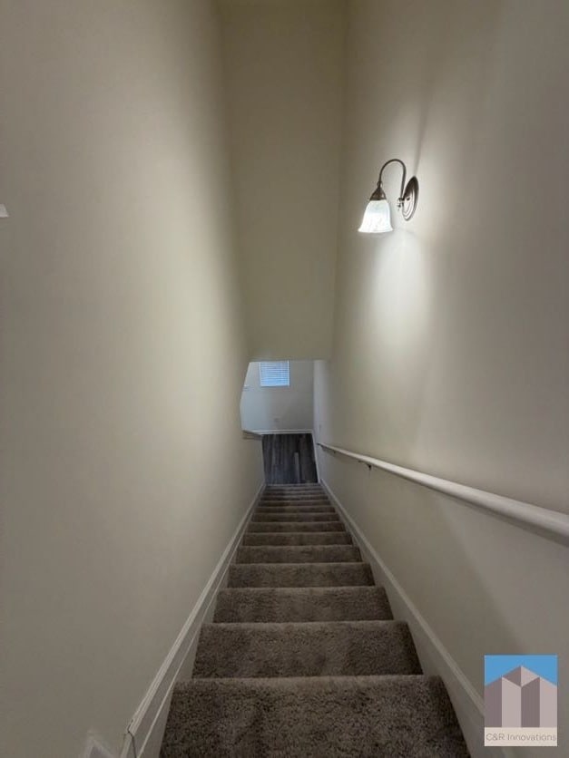 Building Photo - 3520 Condor Ct SW