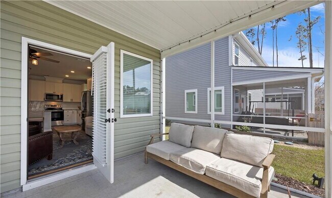 Building Photo - 167 Benelli Dr