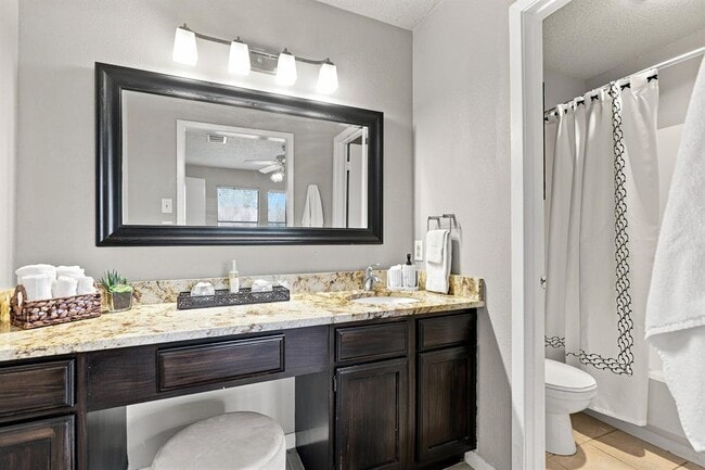 Building Photo - 7825 Beauregard Cir