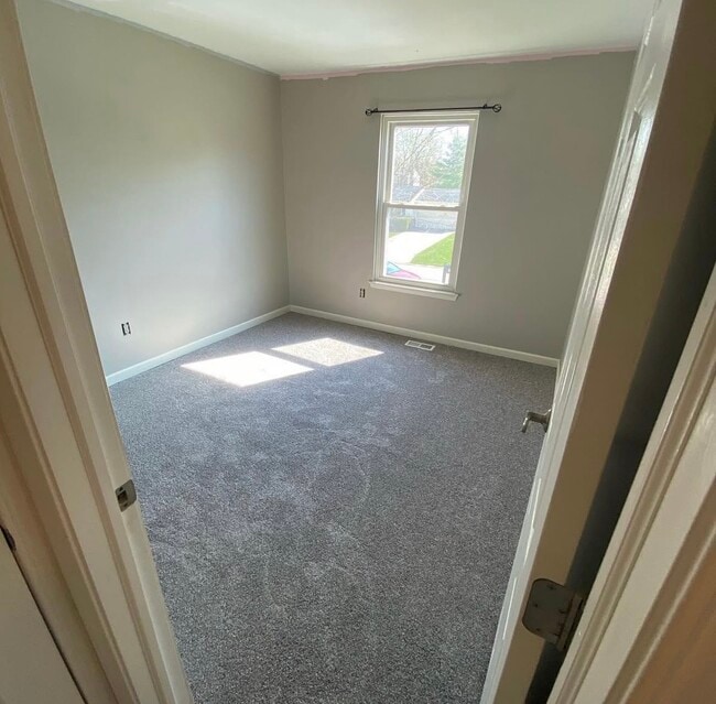 Building Photo - 23545 Valley Starr Dr