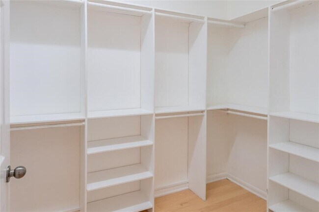 Building Photo - 111 Regan Mead Ct