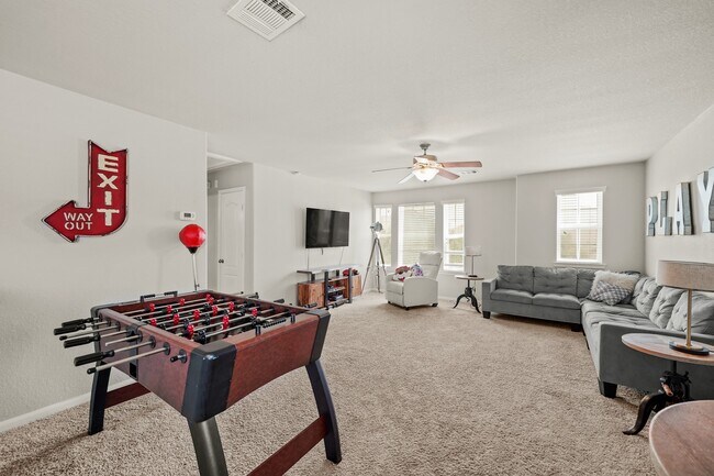 Building Photo - 9957 Spring Rock Ln