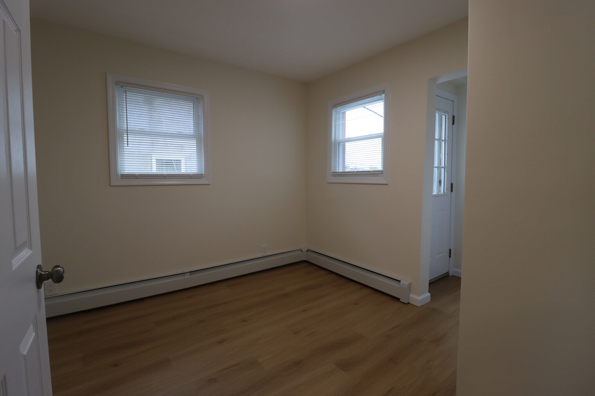 Building Photo - 5 Hastings Rd