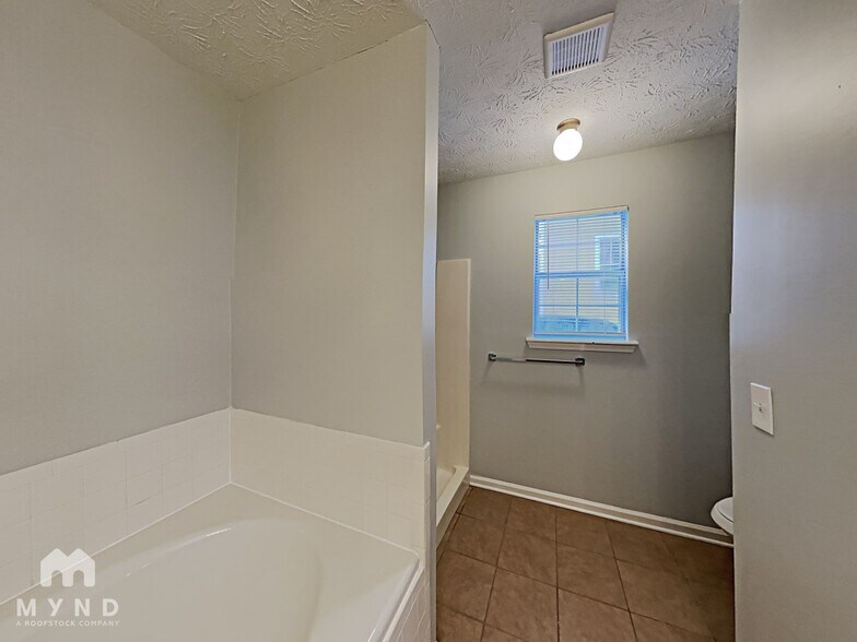 Building Photo - 4825 Hairston Pl