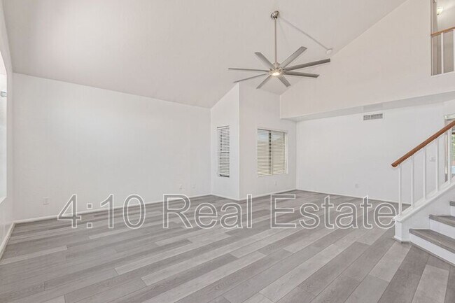 Building Photo - 1531 E Vaughn Ave