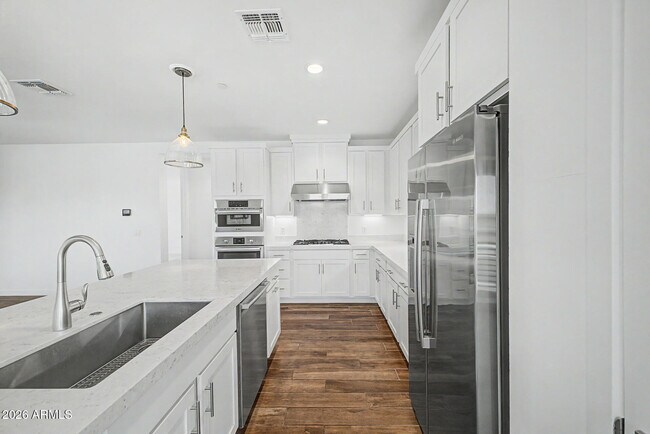 Building Photo - 11673 N 136th St