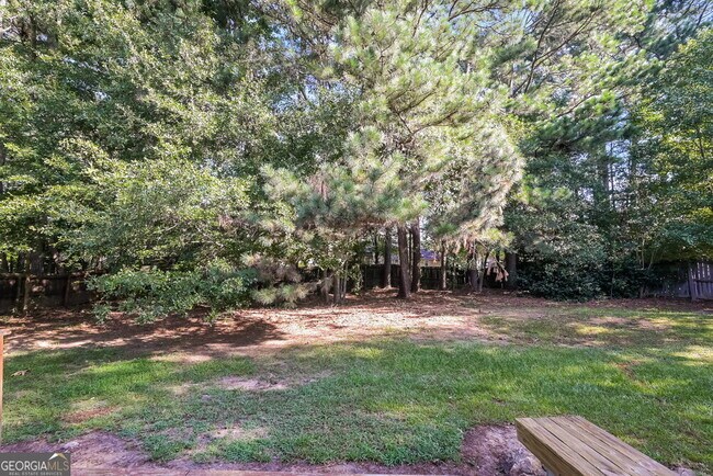 Building Photo - 237 Fox Run