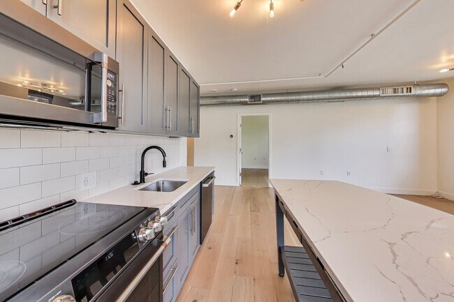 Building Photo - 2125 14th St NW