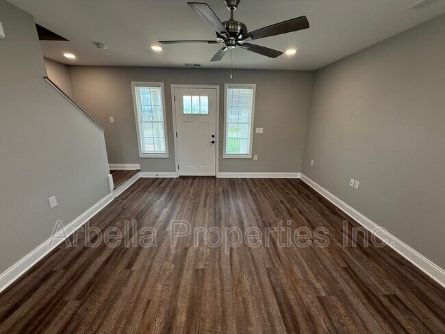 Building Photo - 127 Jess Corby Rd