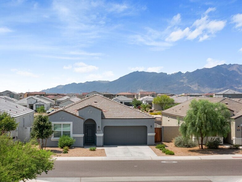 Primary Photo - 5341 W Western Star Blvd