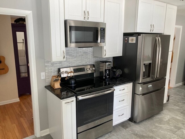 Building Photo - Updated 3-Bedroom Home in Dalton with Garage & Fenced Backyard – $2,800