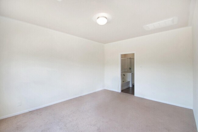 Building Photo - 17434 Solly Oak Pl