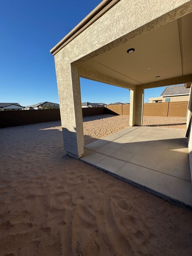 Building Photo - Brand New- SANTANA CAMILO