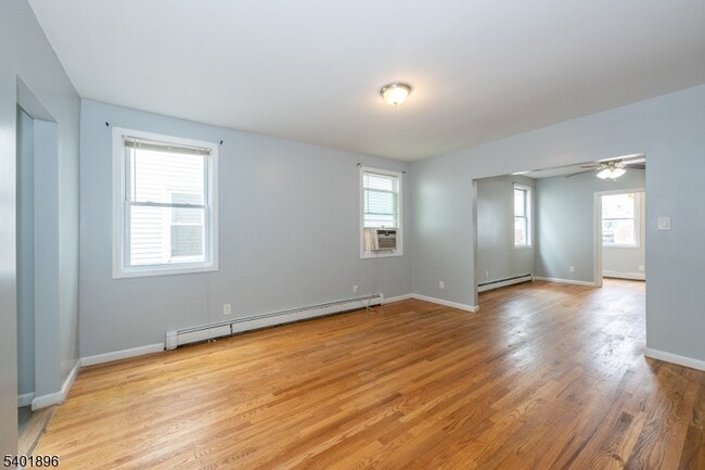 Building Photo - 65 Grove St