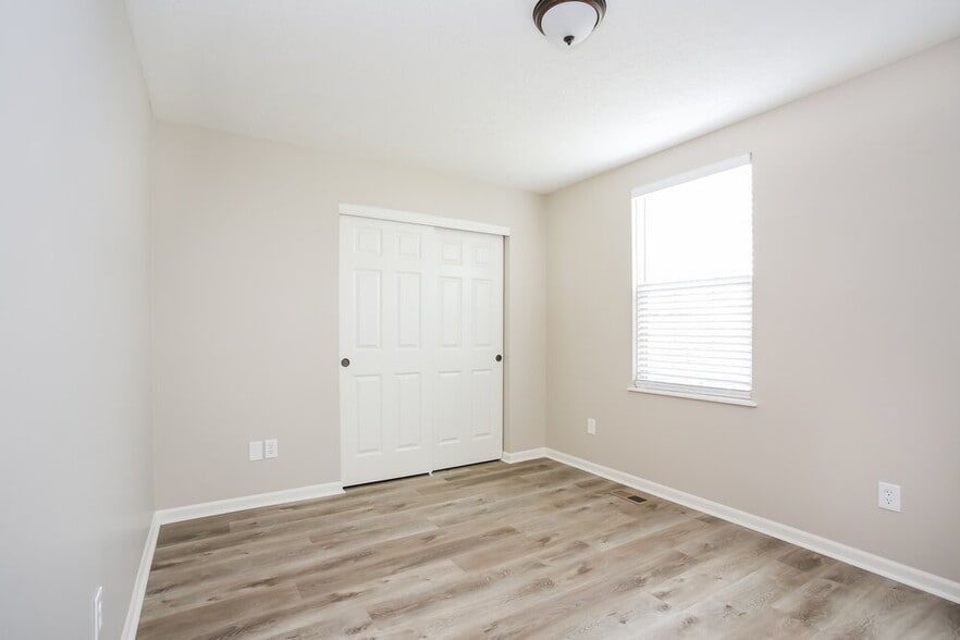 Building Photo - 353 Flat River St