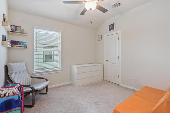 Building Photo - 210 Zuma Dr