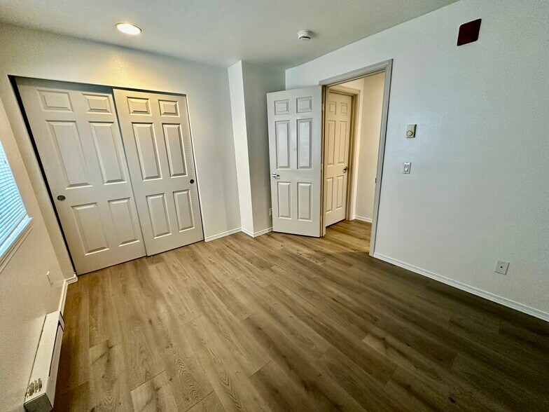 Bedroom - 931 N 86th St