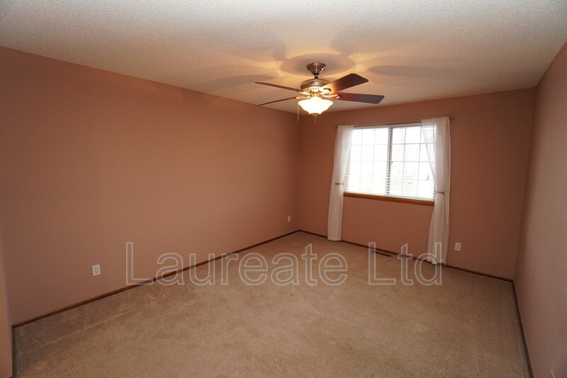 Building Photo - 5474 W Canyon Trail