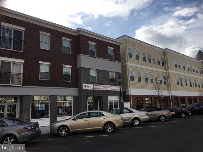 Building Photo - 9 N 7th St