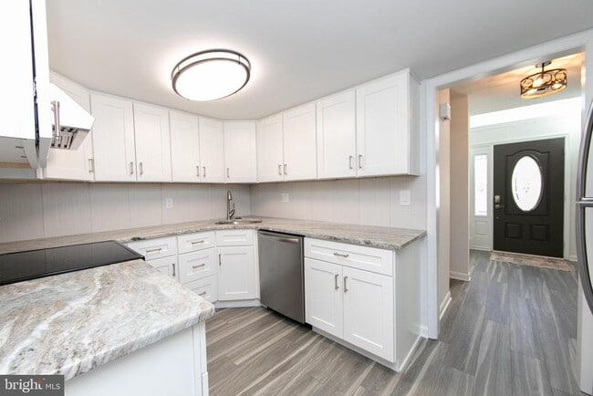 Building Photo - 363 Barton Run Blvd