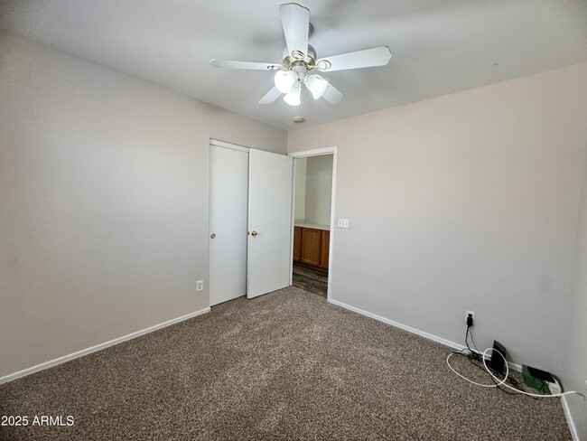 Building Photo - 9138 W Ross Ave