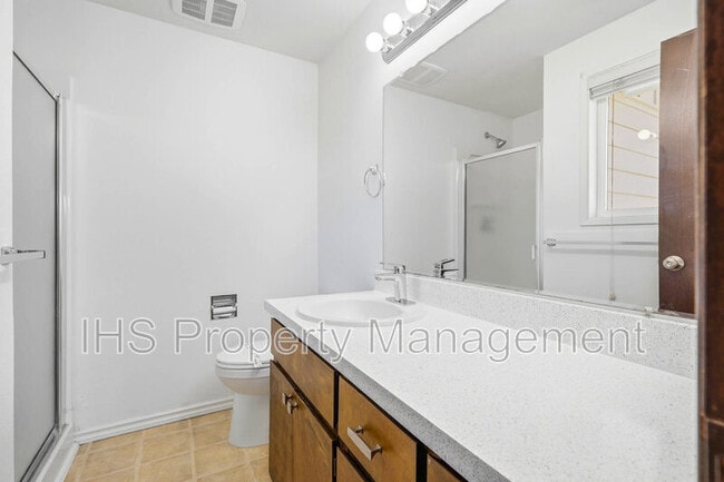 Building Photo - 1506 Cimarron Ave
