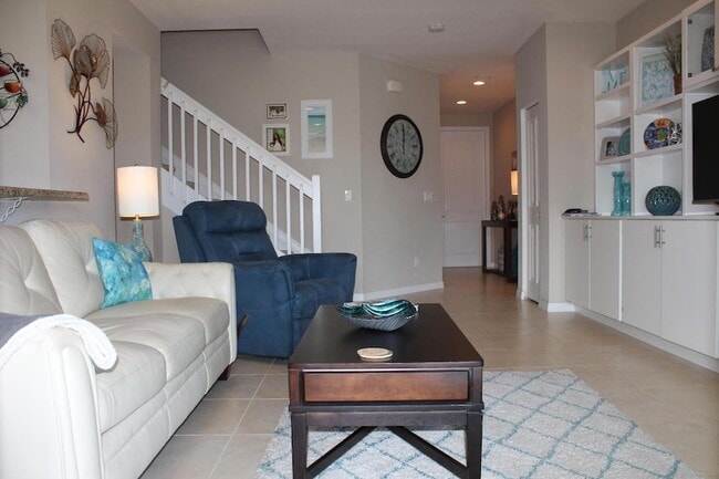 Building Photo - 149 Gramercy Square Dr