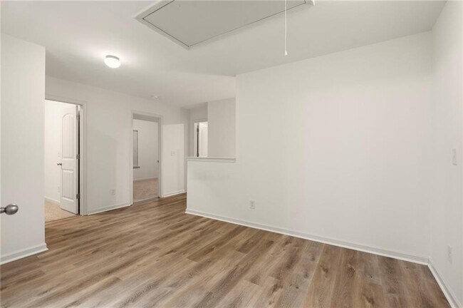 Building Photo - 613 Stonehurst Ln