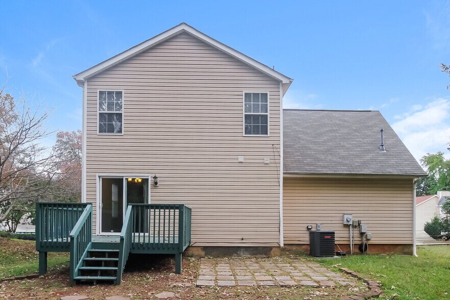 Building Photo - 9224 Garnet Field Ct