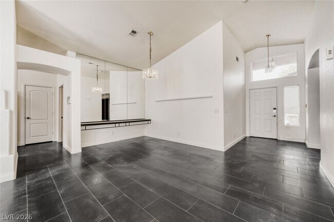 Building Photo - 8533 Sierra Cima Ln