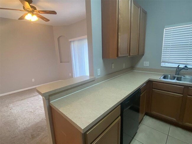 Building Photo - 2721 Retreat View Cir