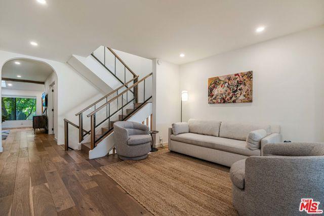 Building Photo - 5011 Showboat Pl