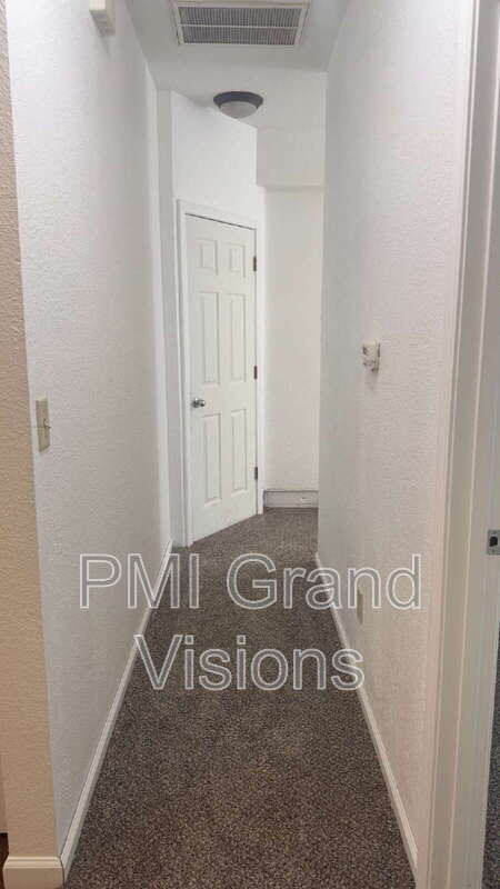 Building Photo - 2151 11th St