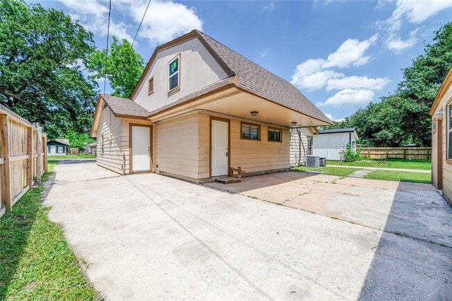 Building Photo - 1309 Jefferson St
