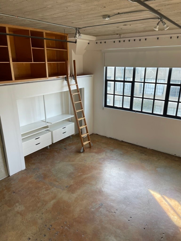 Building Photo - 247 4th St