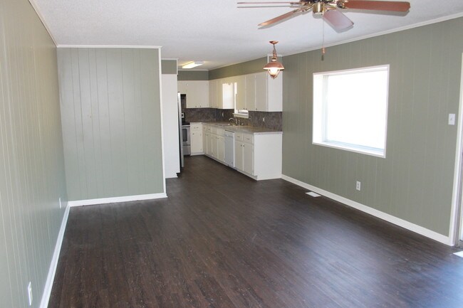 Building Photo - 802 Parrish St