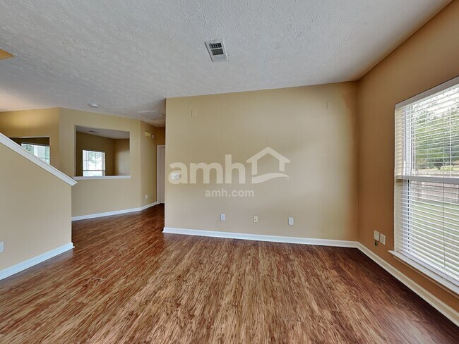 Building Photo - 226 Vintage Cir