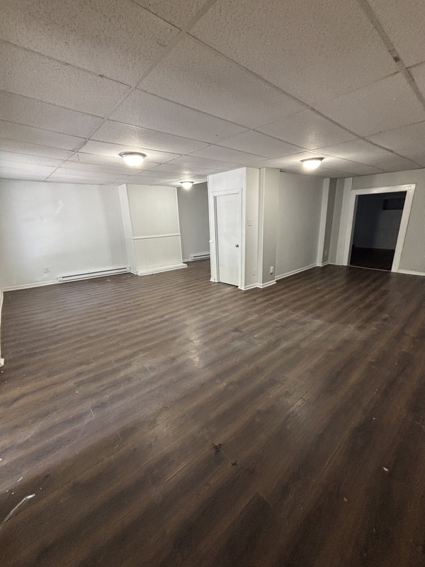 Building Photo - 842 W Pine St