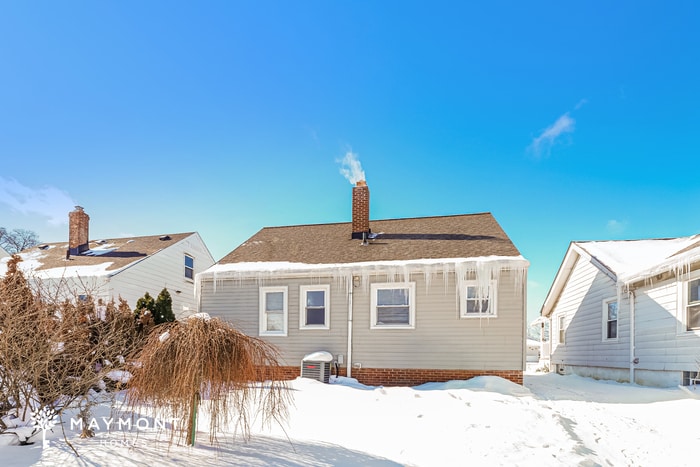 Building Photo - 1557 Woodrow Ave