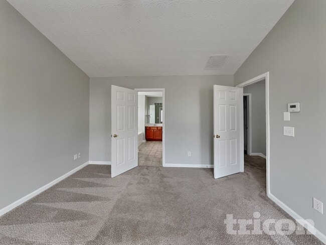 Building Photo - 1704 Chinaberry Ct