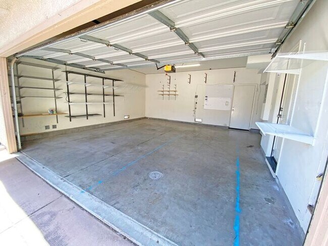 Building Photo - 2247 3rd St