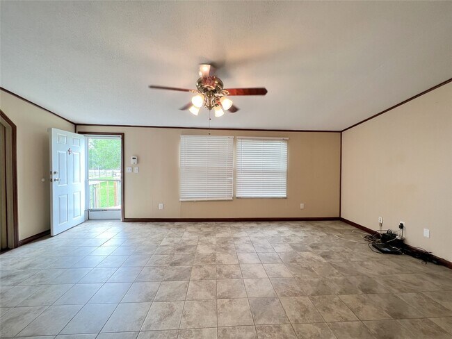 Building Photo - 10125 Needville Fairchilds Rd