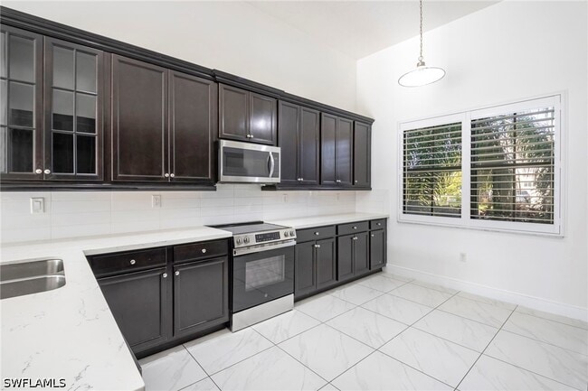 Building Photo - 5114 Genoa St