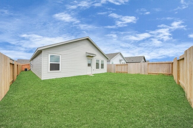 Building Photo - 1306 Charlotte Wy