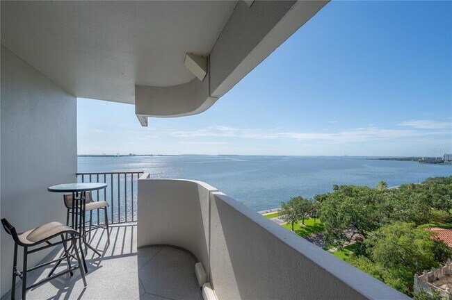 Building Photo - 4141 Bayshore Blvd