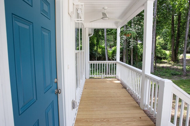 Building Photo - 2202 Elkridge Dr