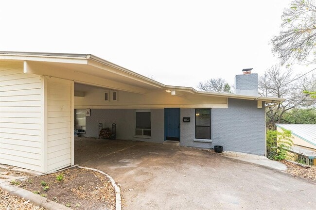 Building Photo - 807 Azie Morton Rd