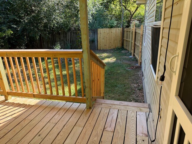 Building Photo - 7063 Seaver Dr NW